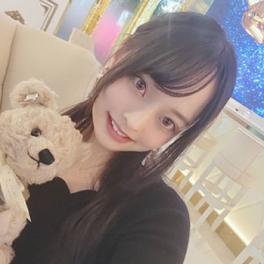 秋月優凪